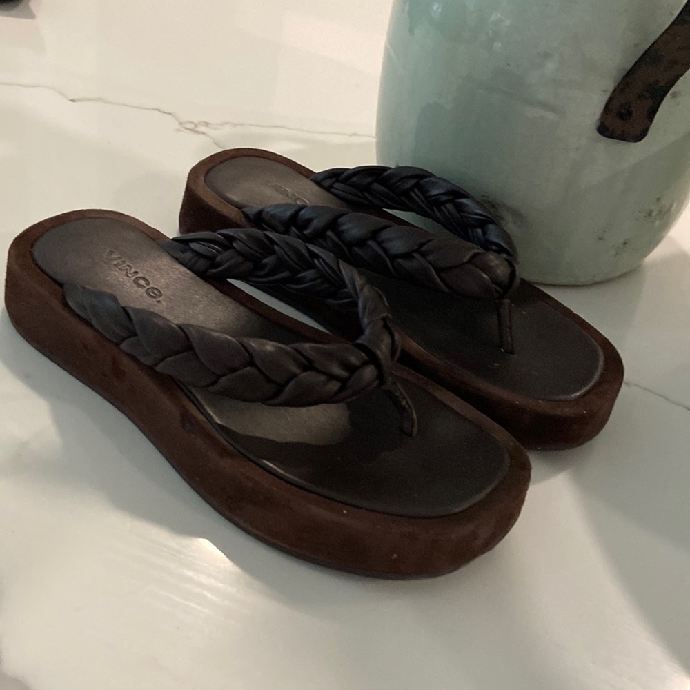 Brown suede and leather twist flip flops by Vince